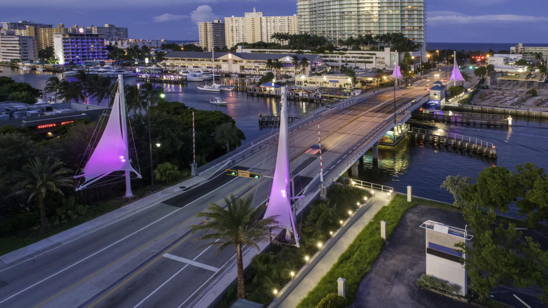 Pompano Beach in Florida combines sun-soaked beaches with lively local culture and a variety of outdoor activities for every visitor's taste
